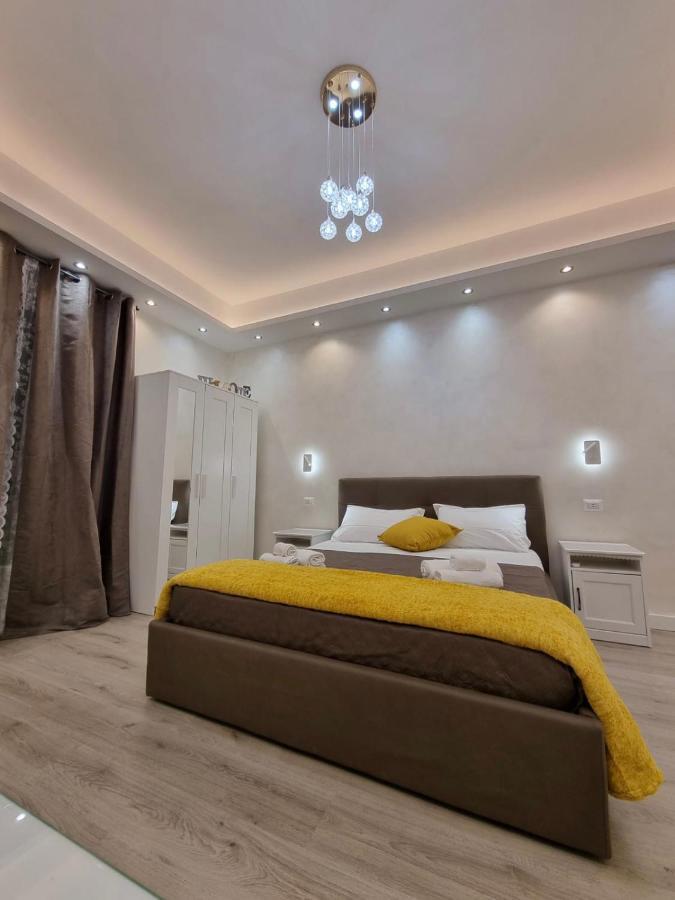 Apartment Close To The Coloseum, 2 Minutes Walk From Metro A Екстер'єр фото