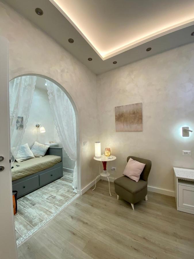 Apartment Close To The Coloseum, 2 Minutes Walk From Metro A Екстер'єр фото