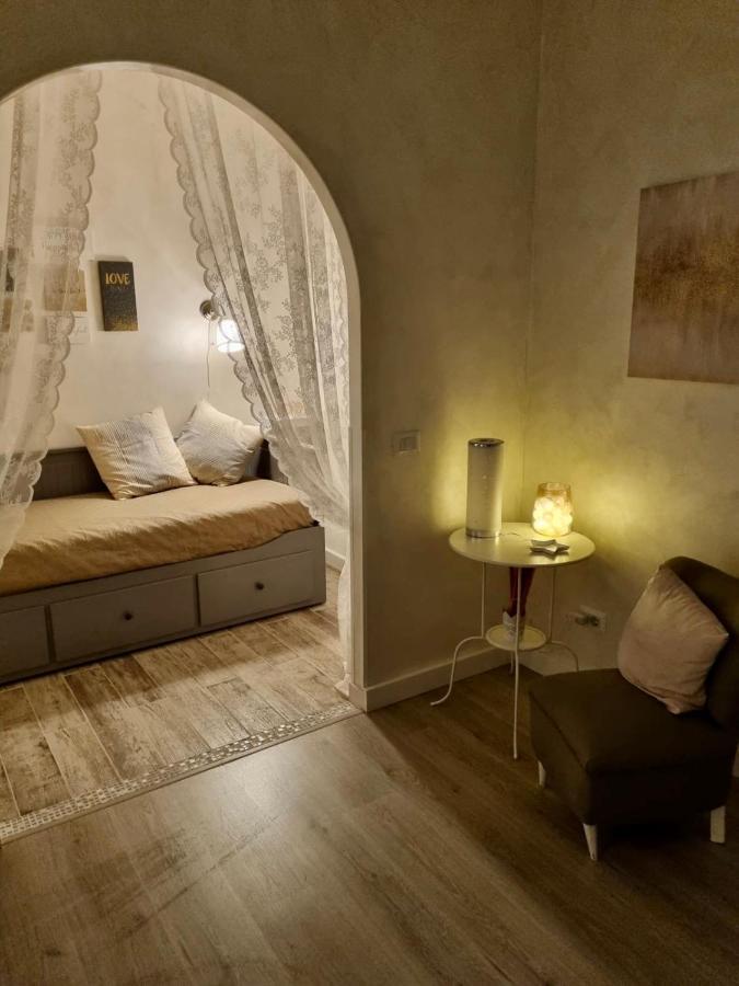 Apartment Close To The Coloseum, 2 Minutes Walk From Metro A Екстер'єр фото