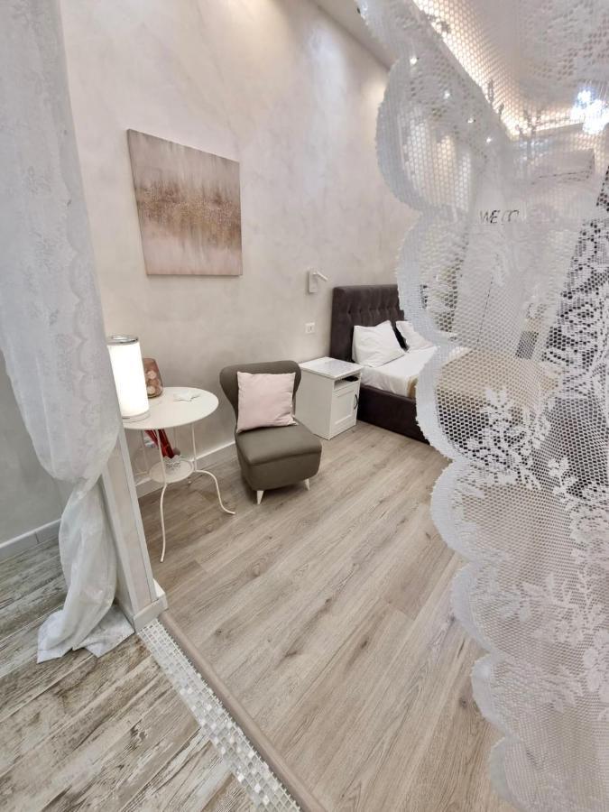 Apartment Close To The Coloseum, 2 Minutes Walk From Metro A Екстер'єр фото